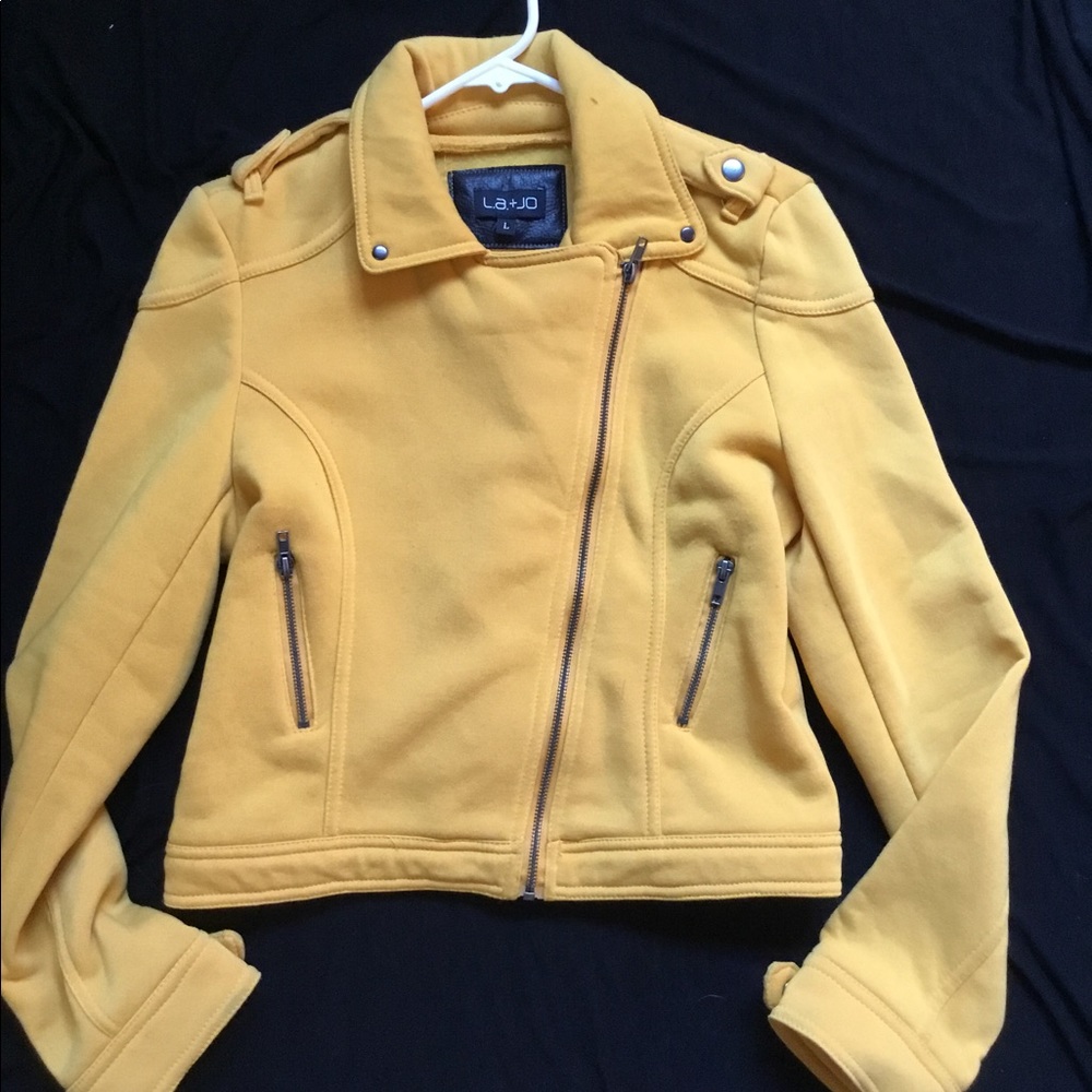 Mustard cropped jacket